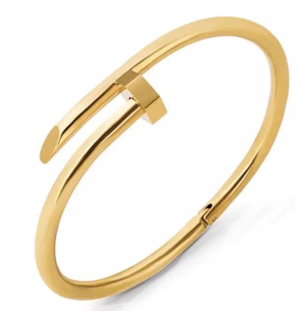 Axel Nail Bracelet